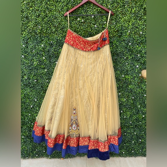 Beautiful lehnga set - Picture 6 of 7